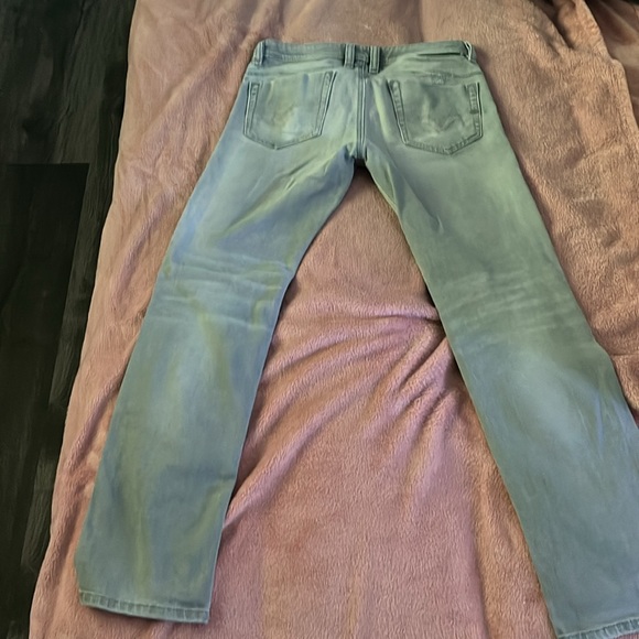 Men’s Diesel Jeans grey in color. Gently worn & no stains - Picture 2 of 5